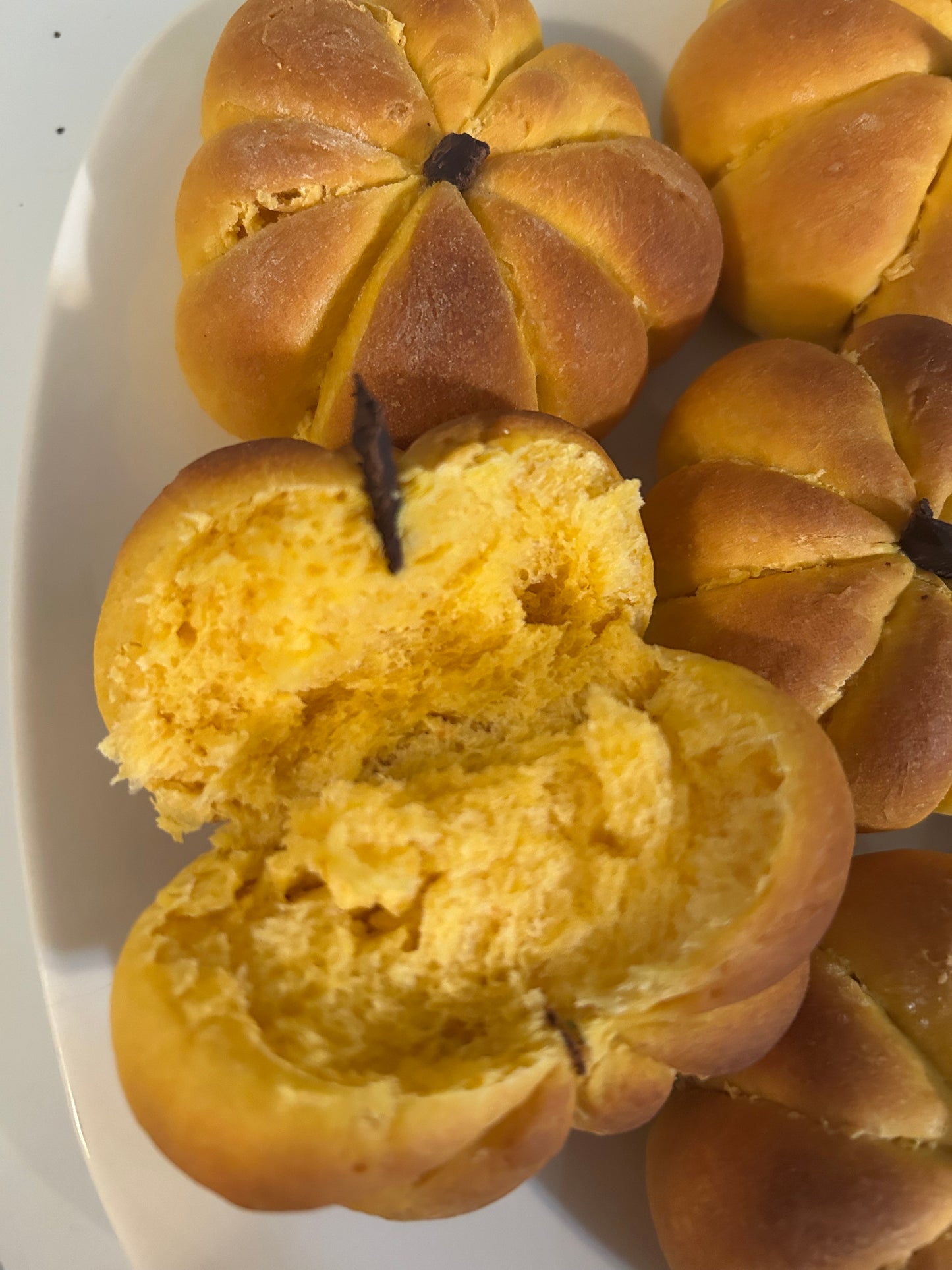 🎃 Soft Buttery Pumpkin Buns (1lb)